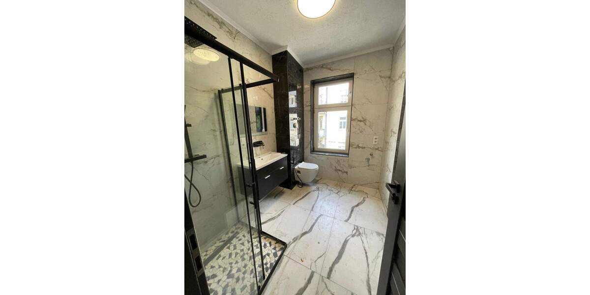 Etagenwohnung Chemnitz Zentrum - 5 Zimmer, 131 m&sup2;, 1.184&euro; | Angebot:26596264