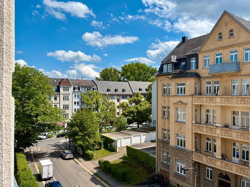 helle FamilienWohnung 4 Zimmer + 2 Balkonen auf dem Kaßberg mieten