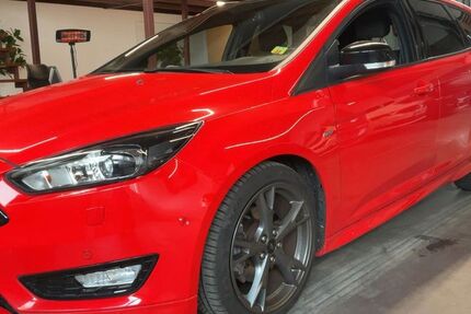 Ford Focus 96.027 km 11.950 &euro; Limbach-Oberfrohna 09212