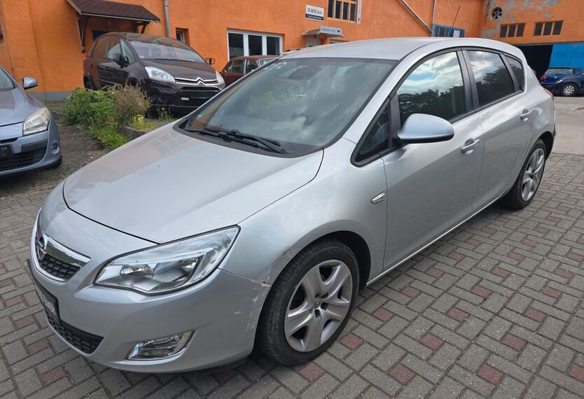Opel Astra 103.000 km 3.490 € Chemnitz 09114