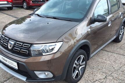Dacia Sandero 40.500 km 9.790 &euro; Chemnitz 09126