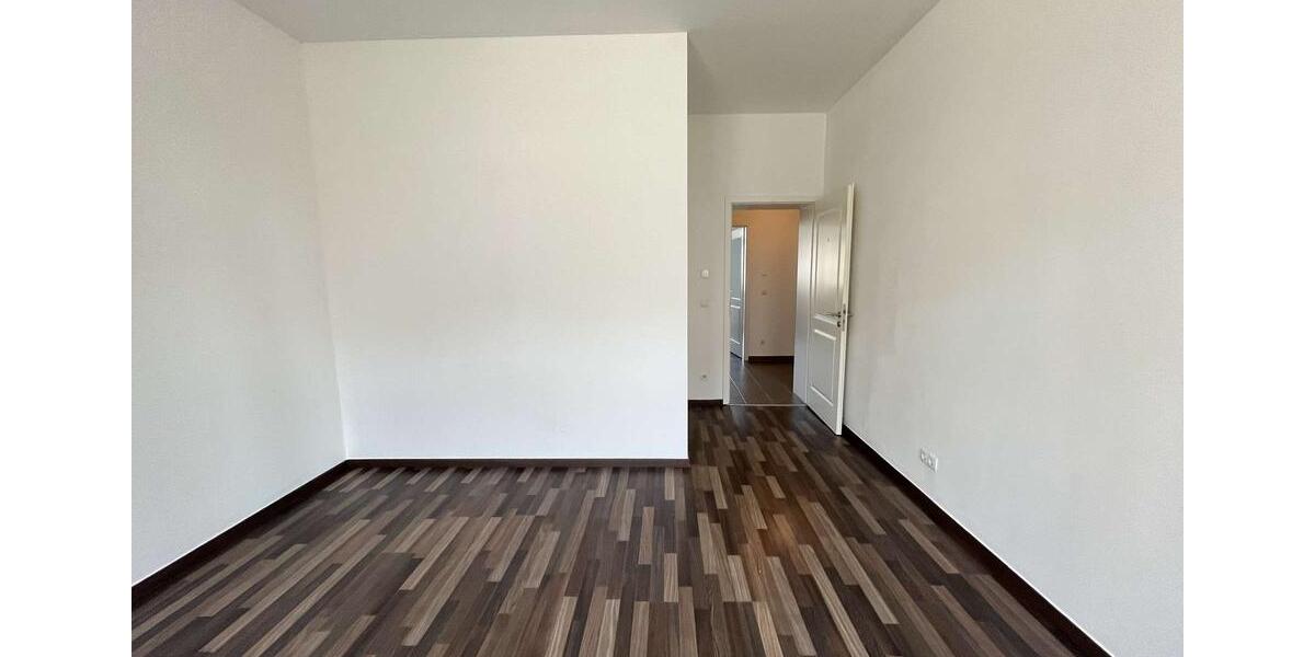 Erdgeschoßwohnung Chemnitz Kapellenberg - 3 Zimmer, 68 m&sup2;, 450&euro; | Angebot:24158580