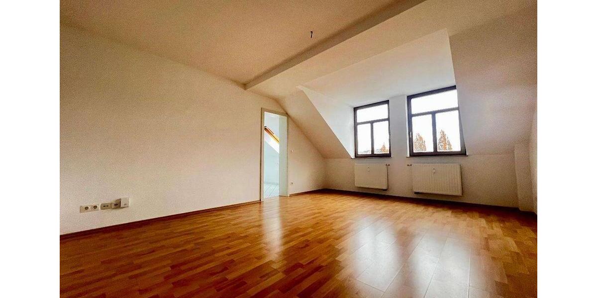 Dachgeschoßwohnung Chemnitz Altendorf - 2 Zimmer, 50 m&sup2;, 270&euro; | Angebot:23568394