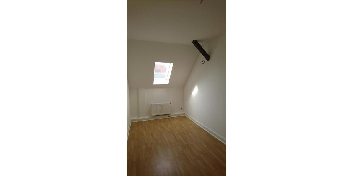 Gemütlich Dachgeschoßwohnung 3 zimmer