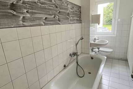 Wohnung Hainichen - 3 Zimmer, 57 m&sup2;, 300&euro; | Angebot:26318928