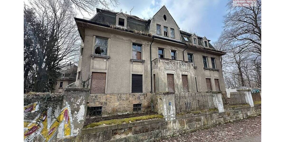 2 Denkmalvillen in Chemnitz: 7.640m² Grundstück, Mischgebiet, Sanierungsobjekt, AfA-Abschreibung 4 zimmer