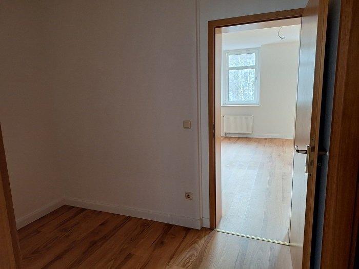 Etagenwohnung Chemnitz Kapellenberg - 2 Zimmer, 74 m&sup2;, 480&euro; | Angebot:26338024