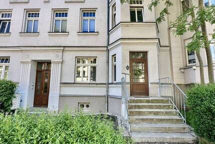 Wohnung Chemnitz / Kaßberg Kaßberg - 3 Zimmer, 102 m&sup2;, 700&euro; | Angebot:26835321