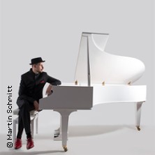 Schmitt singt Jürgens - Die Udo Jürgens Show mit Sinfonieorchester & Band 28.12.2026 Kulturpalast Dresden