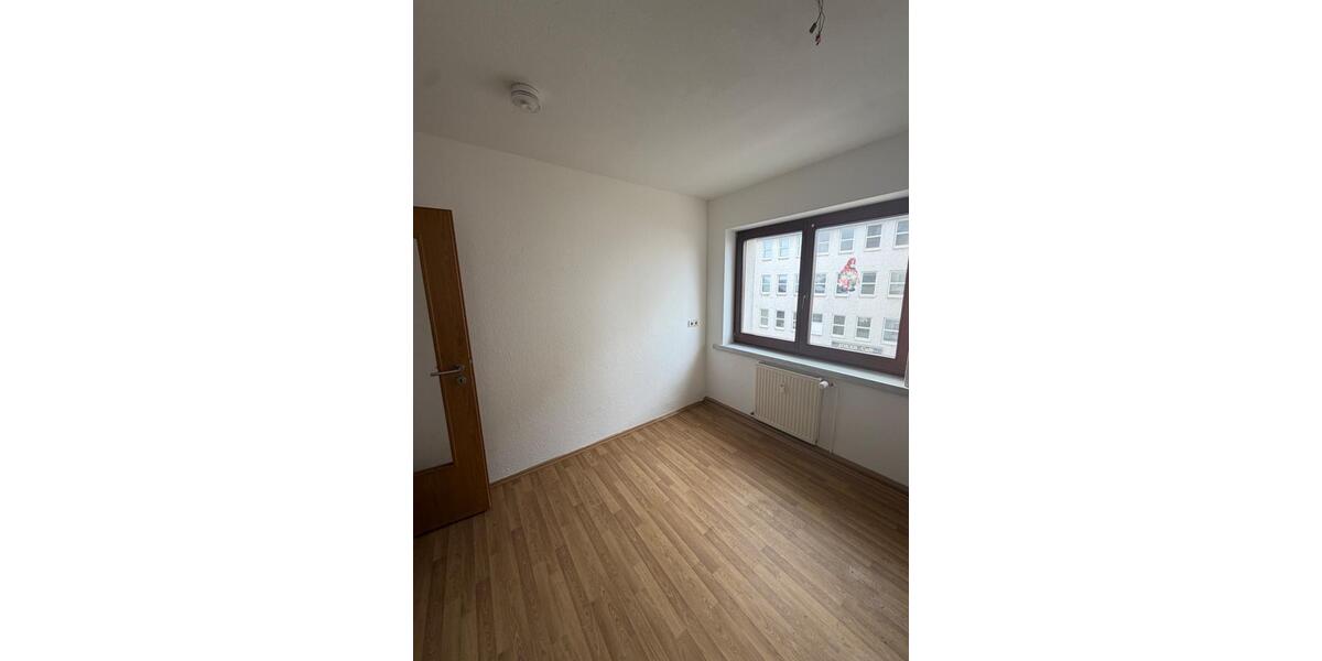 Etagenwohnung Chemnitz Hilbersdorf - 5 Zimmer, 100 m&sup2;, 650&euro; | Angebot:25803448