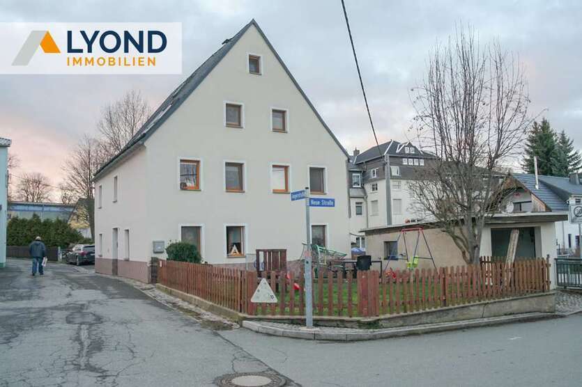 Haus zum Kaufen in Thum 255.000 € 180 m²