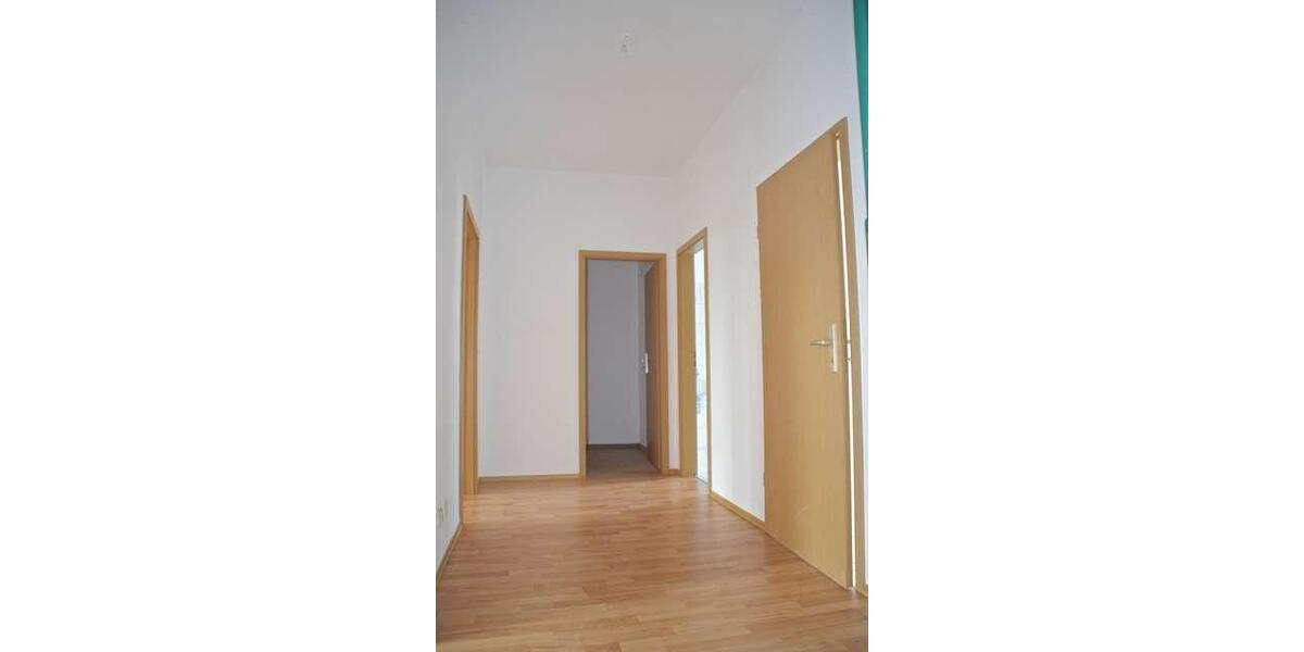 Dachgeschoßwohnung Chemnitz Ebersdorf - 2 Zimmer, 61 m&sup2;, 315&euro; | Angebot:24771463