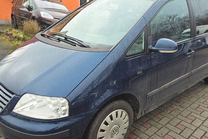 VW Sharan 147.600 km 3.990 € Chemnitz 09114