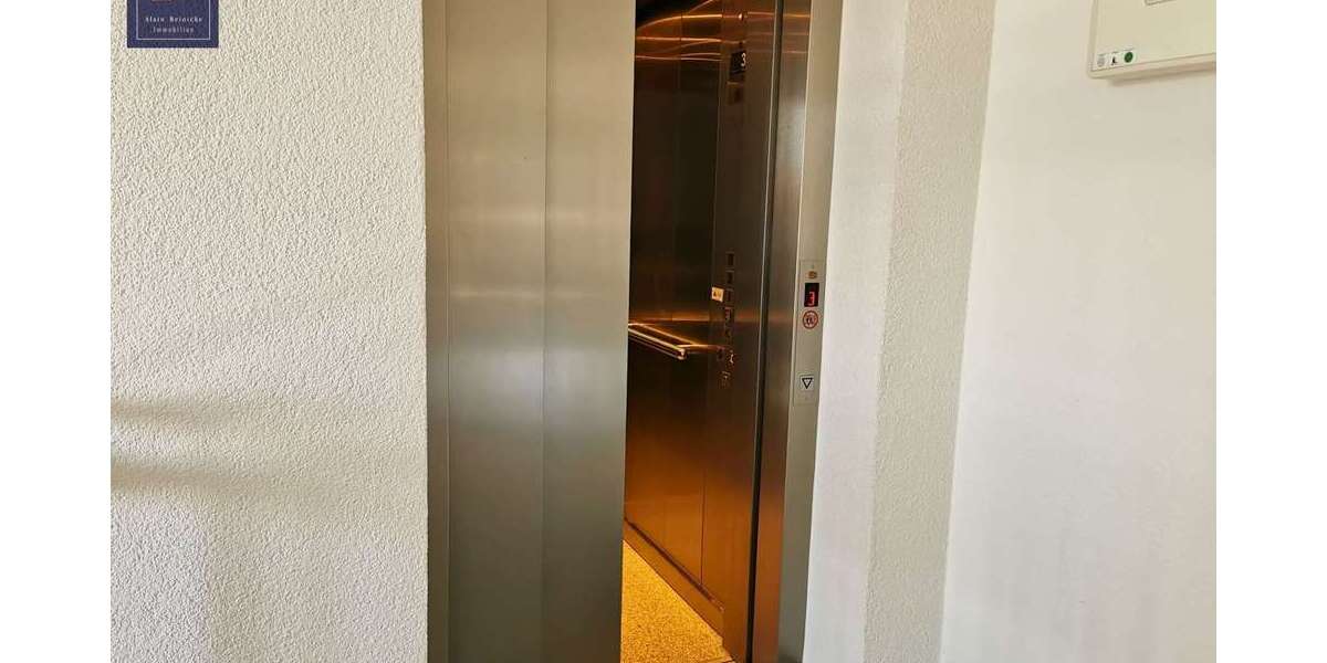 Penthousewohnung mit großer Dachterrasse am Opernplatz 4 zimmer