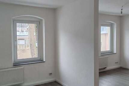 Wohnung Oederan - 3 Zimmer, 80 m&sup2;, 480&euro; | Angebot:25819497