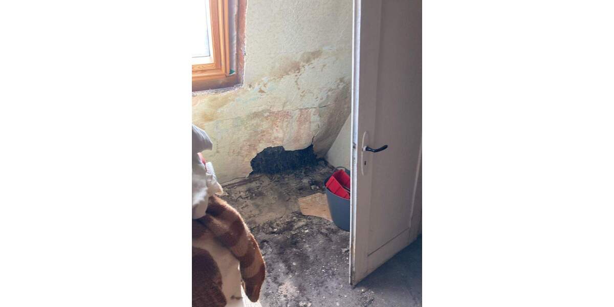 Mehrfamilienhaus, Wohnhaus Lichtenstein/Sachsen Lichtenstein - 7 Zimmer, 120 m&sup2;, 99.000&euro; | Angebot:25741902