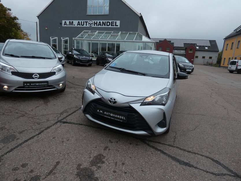 Toyota Yaris 89.000 km 5.900 € Chemnitz 09131