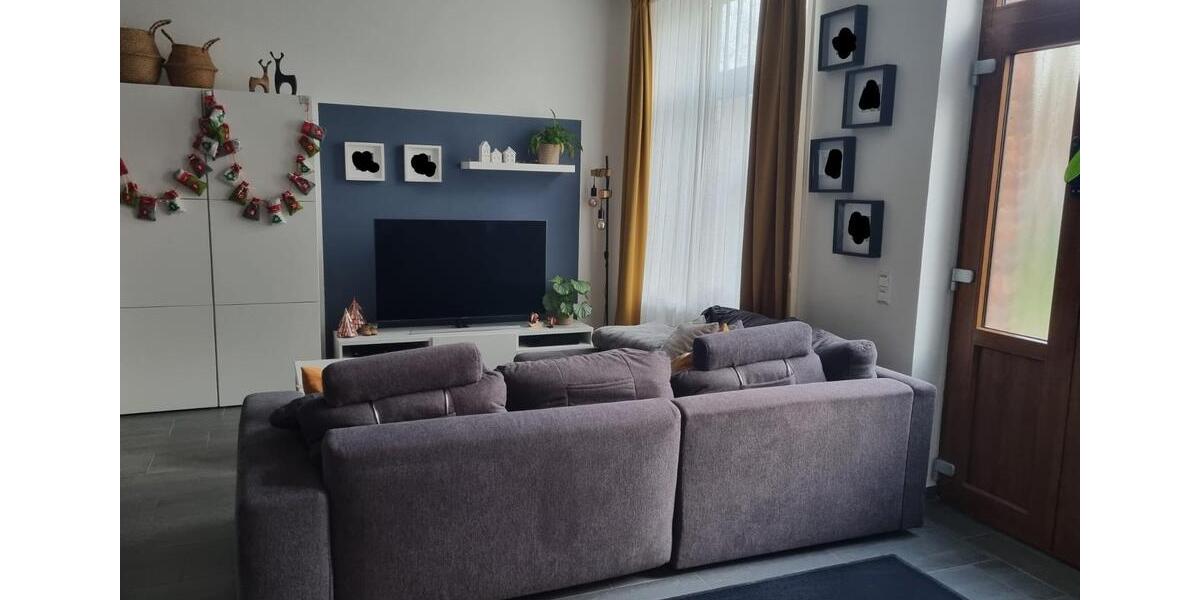 großzügige moderne Etagenwohnung in ehemaliger Fabrik 5 zimmer