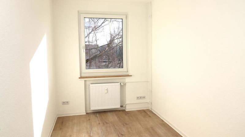 Etagenwohnung Chemnitz Kapellenberg - 3 Zimmer, 58 m&sup2;, 348&euro; | Angebot:26561125