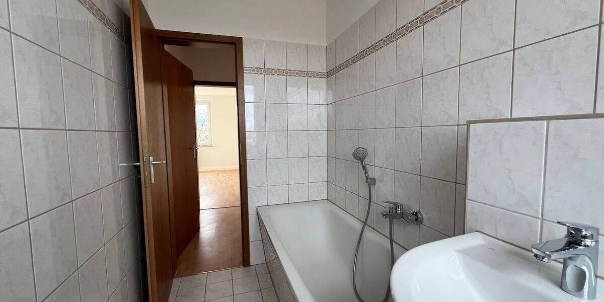 Etagenwohnung Chemnitz Gablenz - 5 Zimmer, 122 m&sup2;, 630&euro; | Angebot:26919903