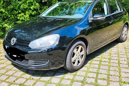 VW Golf 210.000 km 2.100 &euro; Chemnitz 09123