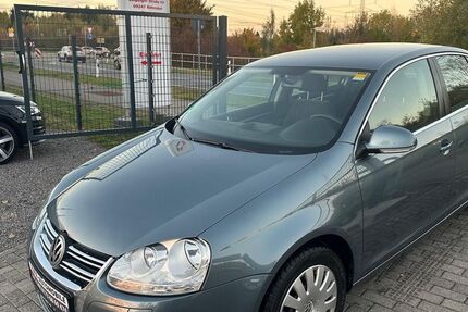 VW Jetta 144.000 km 2.990 &euro; Röhrsdorf Chemnitz 09247