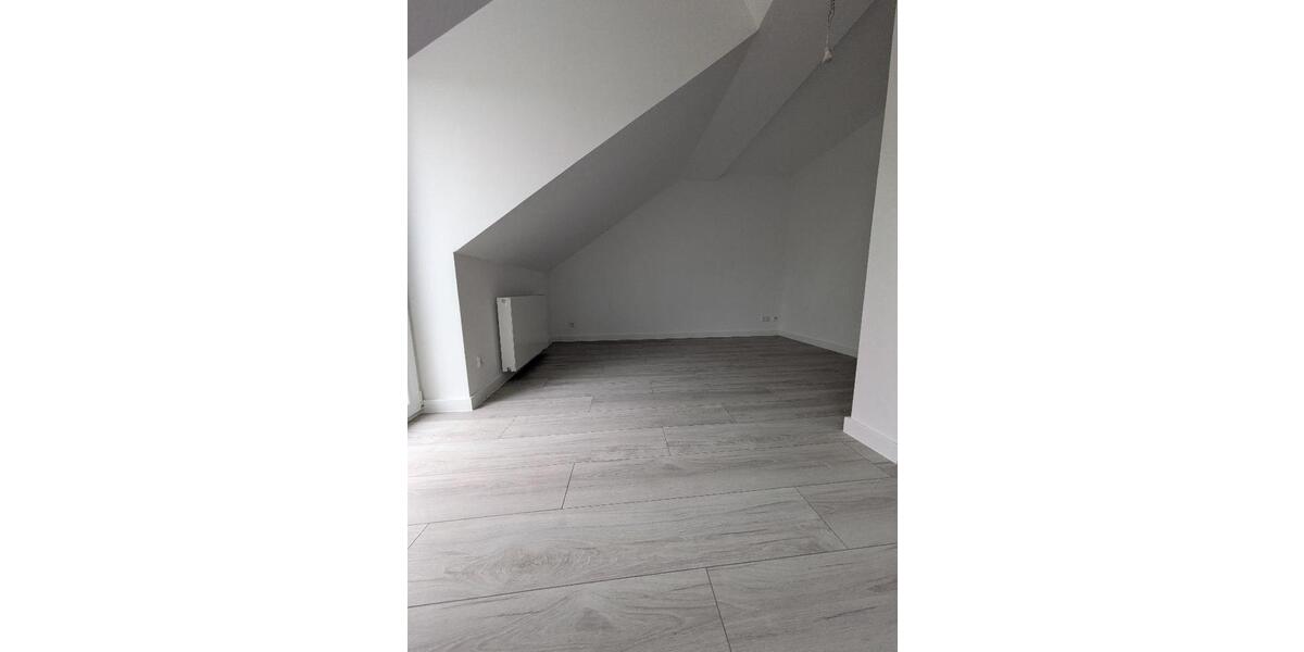Dachgeschoßwohnung Chemnitz Hilbersdorf - 3 Zimmer, 70 m&sup2;, 530&euro; | Angebot:26089986