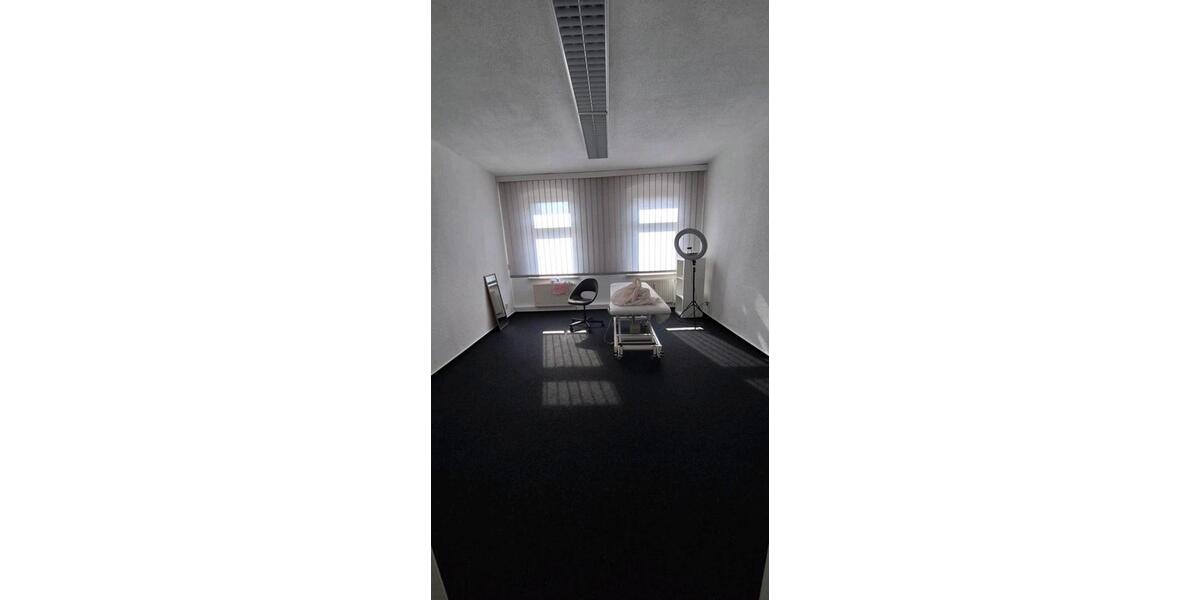 Gewerbeobjekt Chemnitz Ebersdorf - 160&euro; | Angebot:25875222