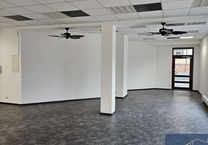 RENOVIERT 85m² große Gewerbe- Büro- Ladenfläche in hoch sichtbarer Lage und TOP Zustand zum Kauf