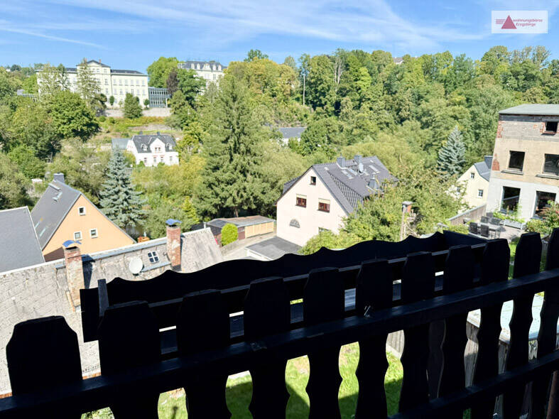 Reihenmittelhaus Zschopau - 9 Zimmer, 210 m&sup2;, 69.000&euro; | Angebot:25688210