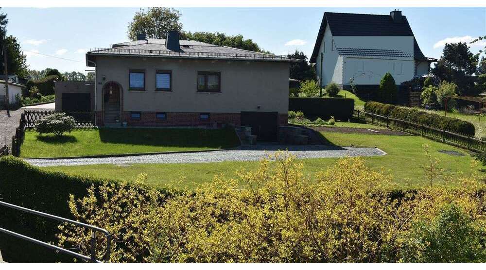 Haus zum Kaufen in Langenleuba-Oberhain 179.000 € 100 m²