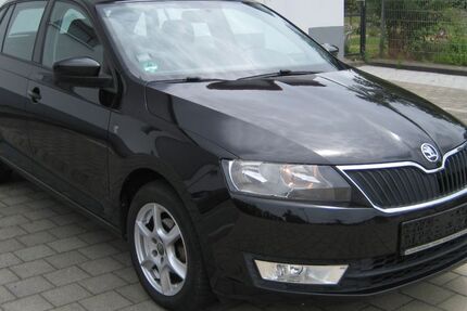 Skoda Rapid 81.890 km 8.490 &euro; Chemnitz 09125