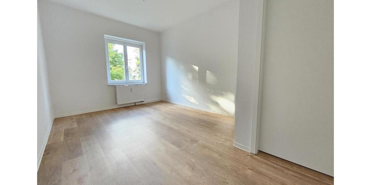 Etagenwohnung Chemnitz Ebersdorf - 5 Zimmer, 108 m&sup2;, 540&euro; | Angebot:25806304