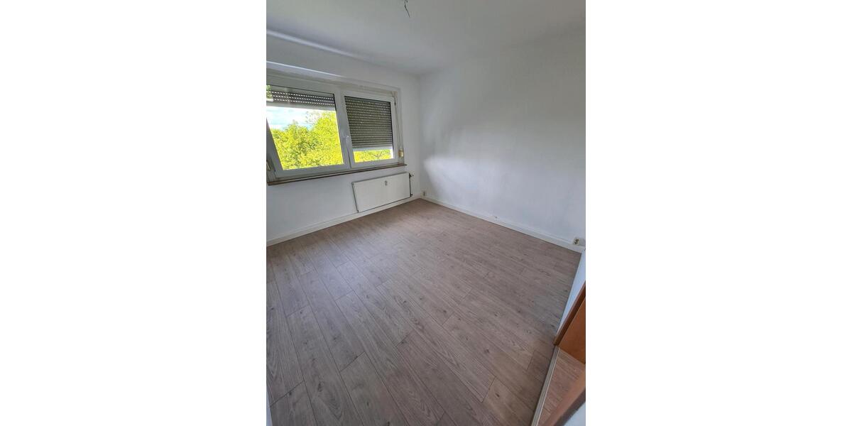 Etagenwohnung Chemnitz Rabenstein - 4 Zimmer, 80 m&sup2;, 92.000&euro; | Angebot:26550449