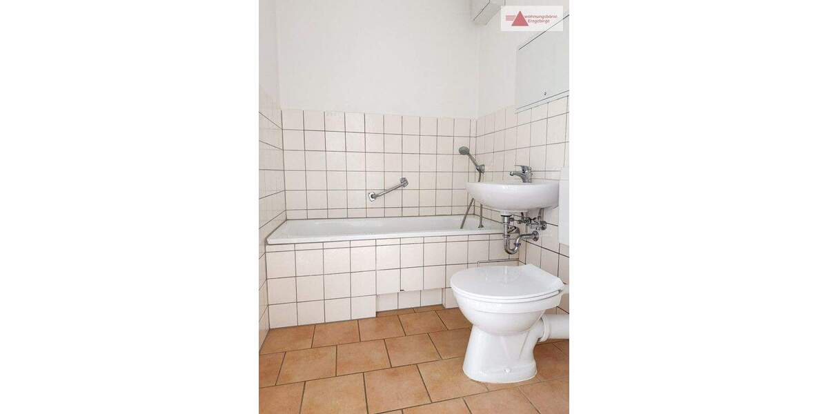 Etagenwohnung Geyer - 3 Zimmer, 54 m&sup2;, 265&euro; | Angebot:25836560