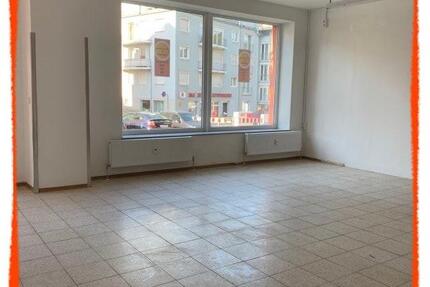 Büro- Praxis- oder Ladenfläche am Planitzer Markt zu vermieten! zimmer