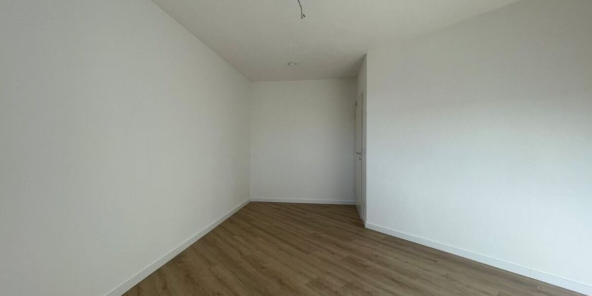 Attraktive Wohnung mit Balkon-Blick ins Grüne und Tiefgaragen-Stellplatz sucht neuen Eigentümer! 3 zimmer