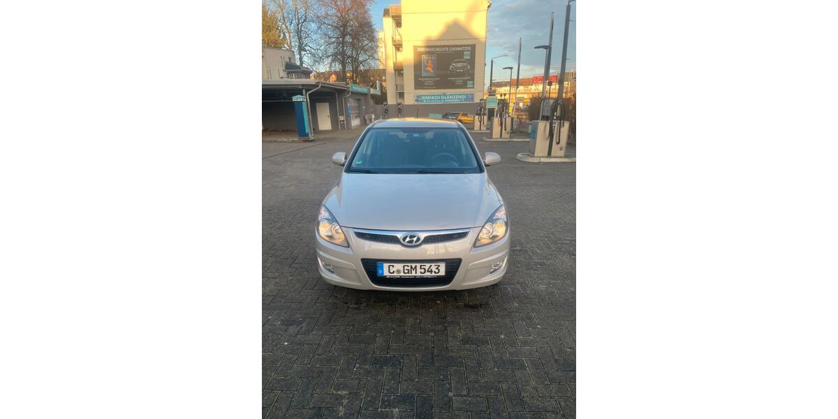 Hyundai i30 72.371 km 5.150 € Chemnitz 09127
