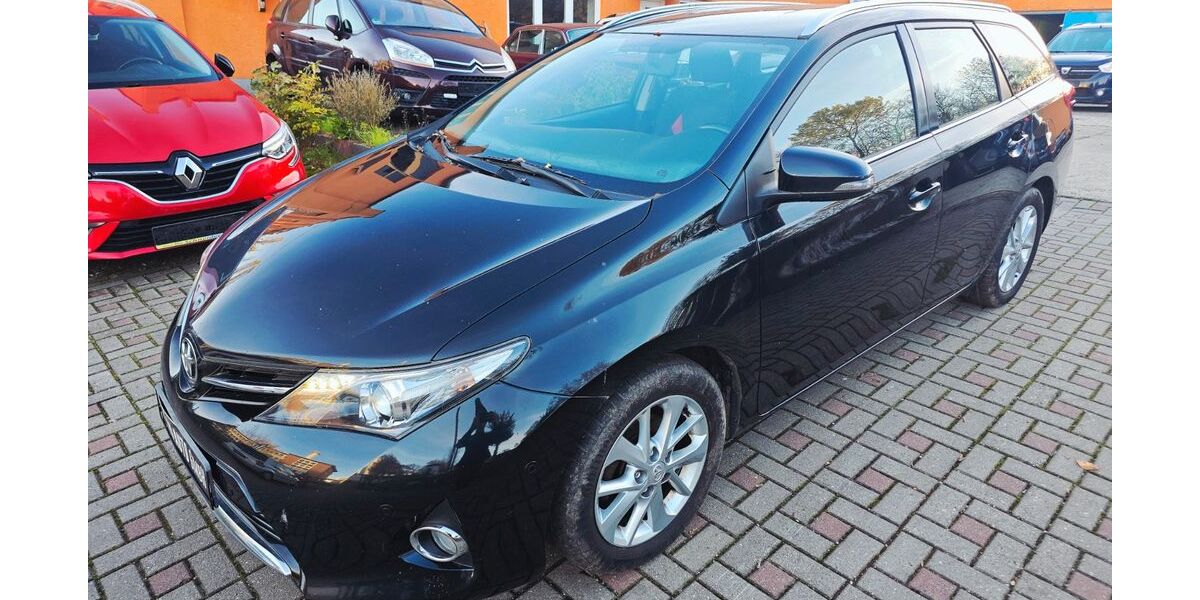 Toyota Auris 219.200 km 5.790 € Chemnitz 09114