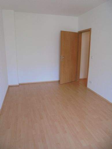 Etagenwohnung Chemnitz Lutherviertel - 2 Zimmer, 49 m&sup2;, 285&euro; | Angebot:25696317