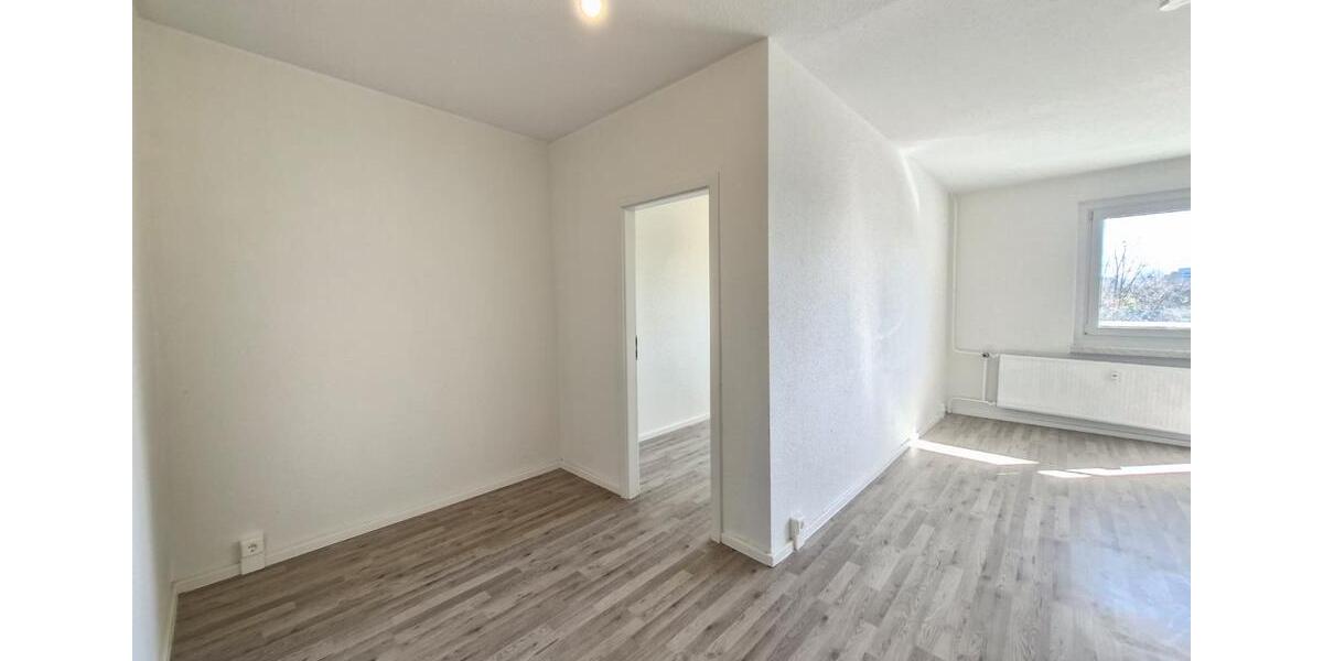Etagenwohnung Chemnitz Markersdorf - 4 Zimmer, 69 m&sup2;, 317&euro; | Angebot:26088919