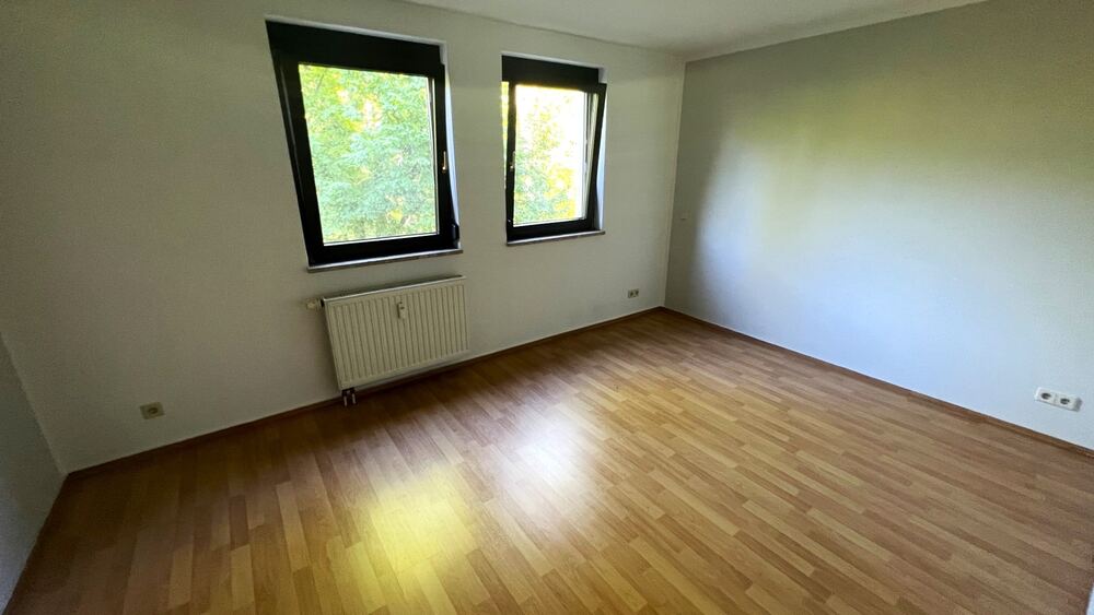 Kapitalanlage - Vermietete 2,5-Zimmerwohnung mit Stellplatz am Schwanenteich 2.5 zimmer