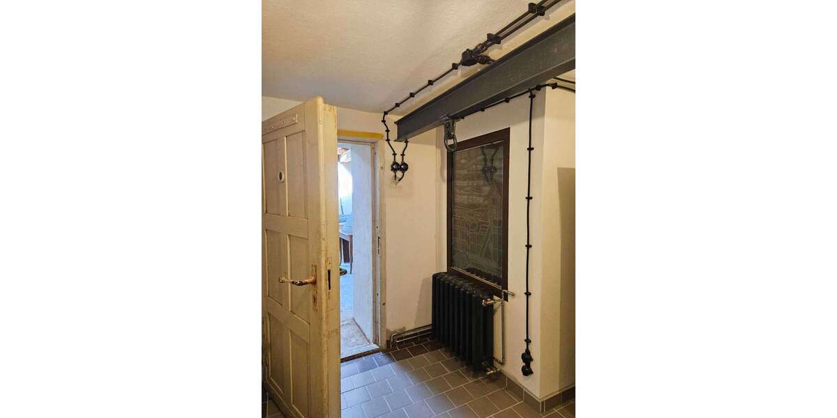 Vielseitige Immobilie im Industriestil – mit Stellplätzen, Eventfläche & Ausbaupotenzial zimmer