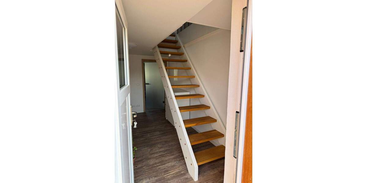 Reihenmittelhaus Hartha - 6 Zimmer, 77 m&sup2;, 130.000&euro; | Angebot:25742152