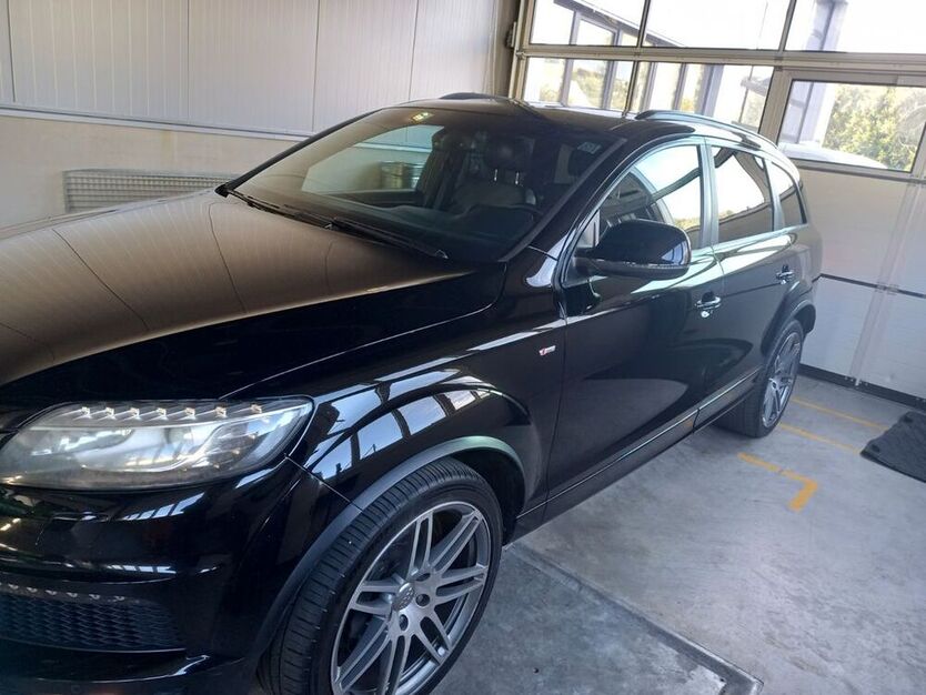 Q7