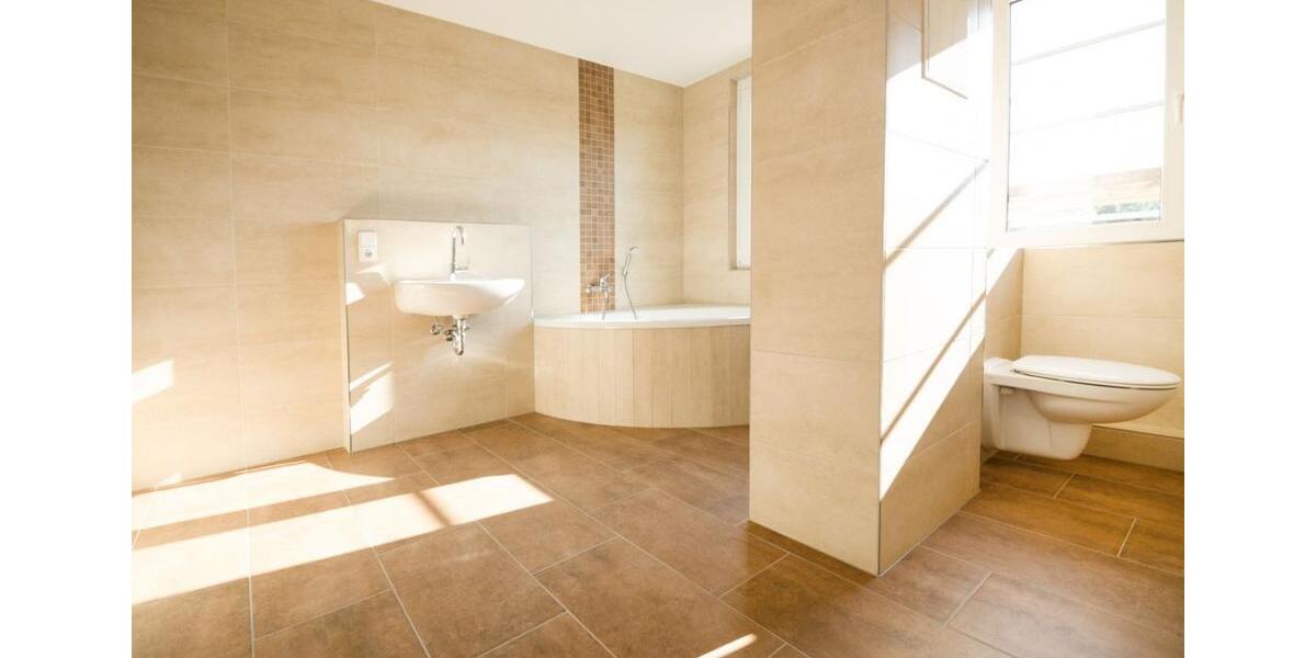 Etagenwohnung Chemnitz Adelsberg - 4 Zimmer, 120 m&sup2;, 804&euro; | Angebot:26096789