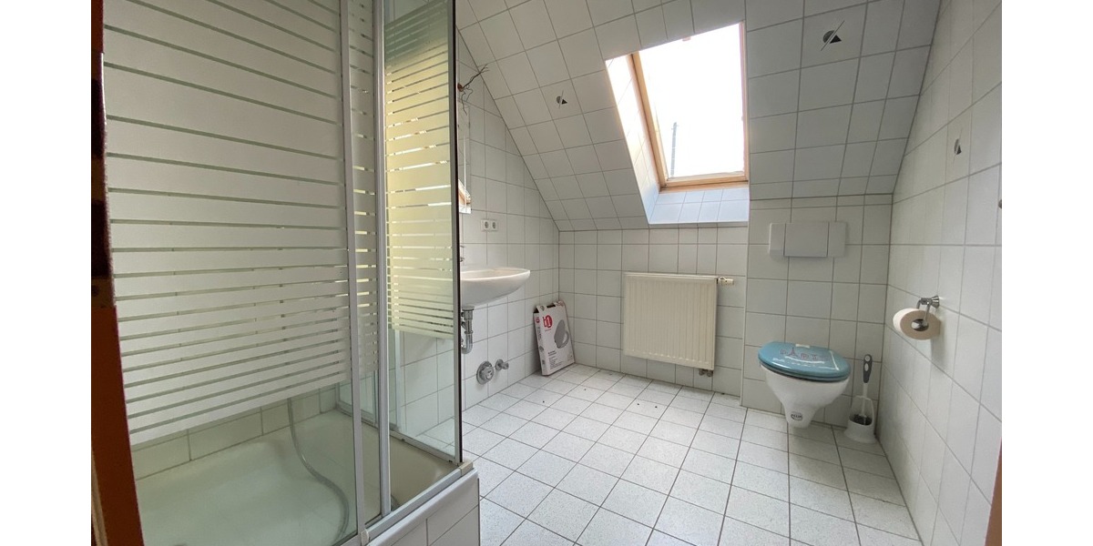 Mehrfamilienhaus mit 3 +1 Wohnungen und großem Grundstück - Mehrfamilienhaus, Wohnhaus Frankenberg | Angebot:26287479