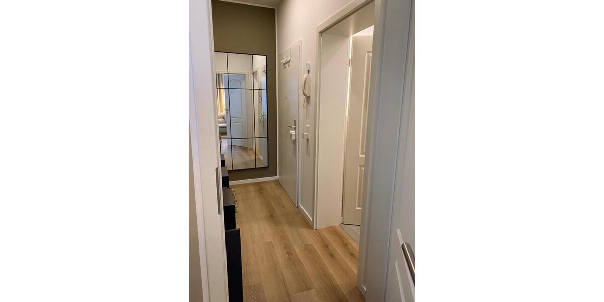 Etagenwohnung Chemnitz Kapellenberg - 1 Zimmer, 35 m&sup2;, 890&euro; | Angebot:26602731
