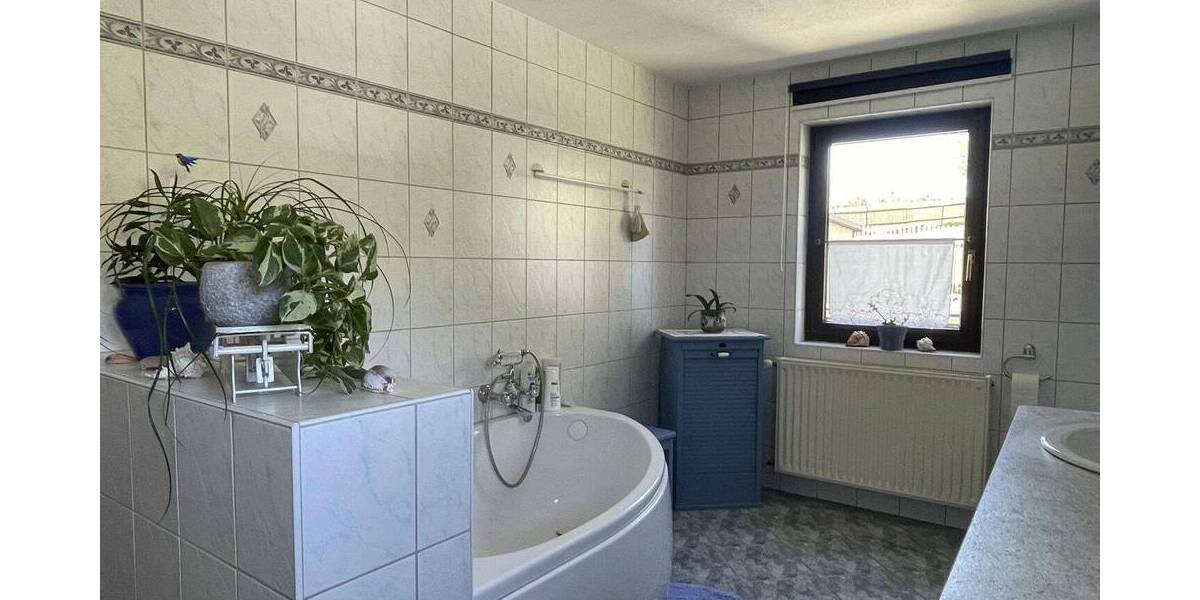 Einfamilienhaus Burgstädt Mohsdorf - 9 Zimmer, 180 m&sup2;, 239.000&euro; | Angebot:26488293