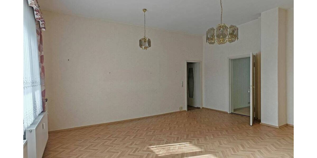 Reihenmittelhaus Frankenberg - 6 Zimmer, 252 m&sup2;, 189.900&euro; | Angebot:25689464